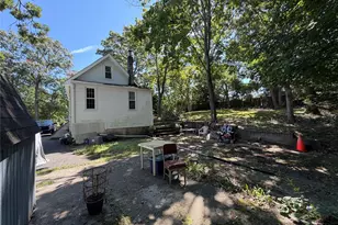 164 S Evergreen Dr, Selden, NY 11784 - Photo 22