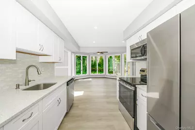 70 Woodview Lane, Centereach, NY 11720 - Photo 10