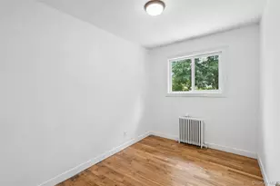 42 Lexington Ave, West Babylon, NY 11704 - Photo 14