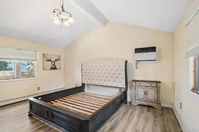 42 Lexington Avenue, West Babylon, NY 11704 - Photo 12
