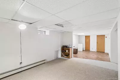 42 Lexington Avenue, West Babylon, NY 11704 - Photo 18