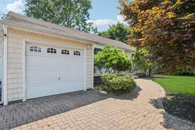 42 Lexington Avenue, West Babylon, NY 11704 - Photo 2