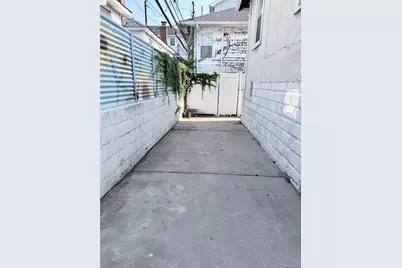 88 Florida Street, Long Beach, NY 11561 - Photo 2