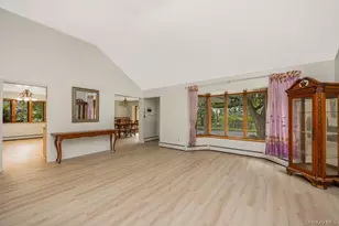 6 Village Dr, Jericho, NY 11753 - Photo 4