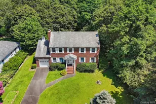 515 The Greenway, East Marion, NY 11939 - Photo 4