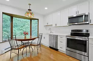 10 Highclere Ln, Valhalla, NY 10595 - Photo 16