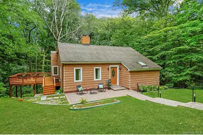 10 Highclere Lane, Valhalla, NY 10595 - Photo 2