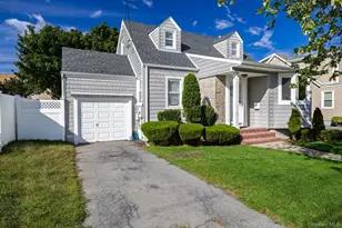 837 Edward St, Baldwin, NY 11510 - Photo 2