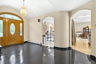 22 Penn Dr, Dix Hills, NY 11746 - Photo 4