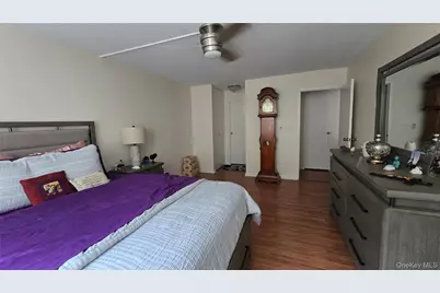 2 Bay Club Dr #10Z3, Bayside, NY 11360 - Photo 4