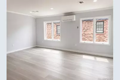 24493 61st Avenue, Little Neck, NY 11362 - Photo 4