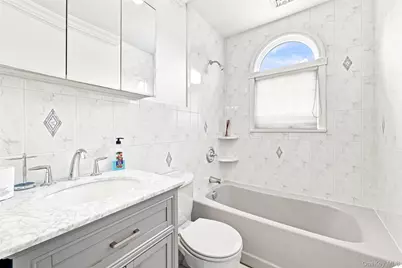 5315 Overbrook Street, Douglaston, NY 11362 - Photo 28