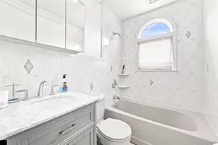 53-15 Overbrook St, Douglaston, NY 11362 - Photo 28
