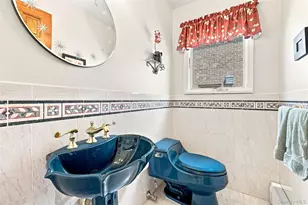 53-15 Overbrook St, Douglaston, NY 11362 - Photo 30