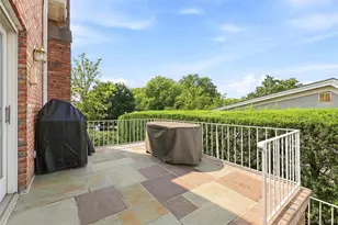 53-15 Overbrook St, Douglaston, NY 11362 - Photo 34
