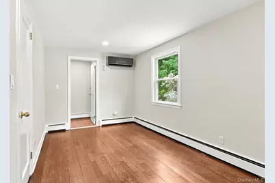 25 Greenvale Circle, White Plains, NY 10607 - Photo 18