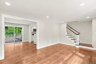 25 Greenvale Cir, White Plains, NY 10607 - Photo 4