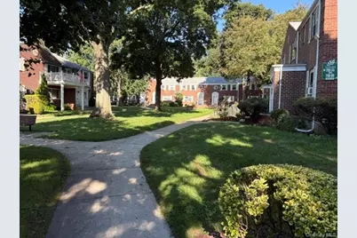 260-55 Langston Avenue #GV120-E, Glen Oaks, NY 11004 - Photo 4