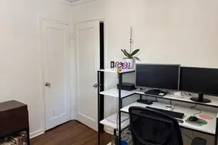 260-55 Langston Ave, Glen Oaks, NY 11004 - Photo 14