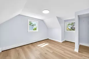 556 S Bayview Ave, Freeport, NY 11520 - Photo 16