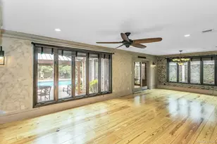 189 Lodge Ave, Huntington Station, NY 11746 - Photo 16