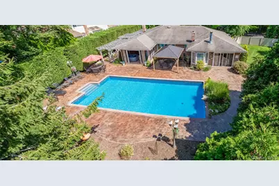 189 Lodge Avenue, Huntington Station, NY 11746 - Photo 34