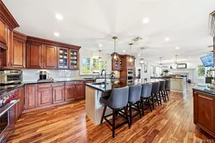 1536 Winganhauppauge Rd, Islip, NY 11751 - Photo 4