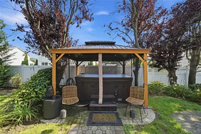 1536 Winganhauppauge Road, Islip, NY 11751 - Photo 30