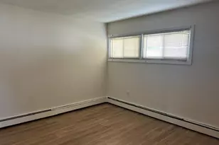 14 Cinder Ln, Hicksville, NY 11801 - Photo 12