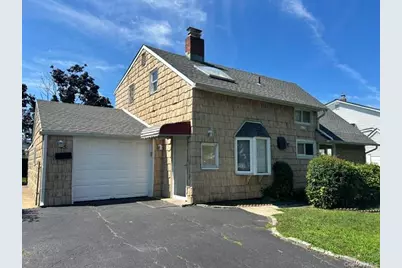 14 Cinder Lane, Hicksville, NY 11801 - Photo 2