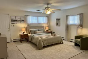 14 Cinder Ln, Hicksville, NY 11801 - Photo 10