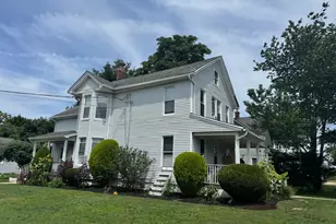 172 N Ocean Ave, Patchogue, NY 11772 - Photo 2