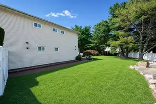 3 Humming Ln, Coram, NY 11727 - Photo 40