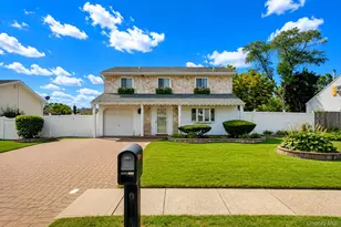 164 Bark Ave, Central Islip, NY 11722 - Photo 2
