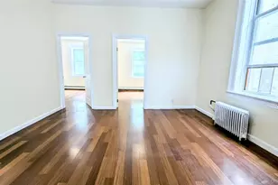 12-15 31st Dr, Astoria, NY 11106 - Photo 4