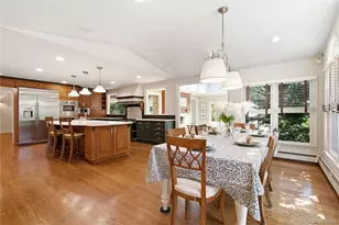 6 Lighthouse Point, Lloyd Harbor, NY 11743 - Photo 14
