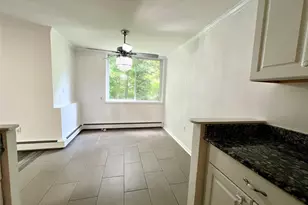 3 Hook Rd, Poughkeepsie, NY 12601 - Photo 10