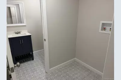 926 Hawkins Avenue, Lake Grove, NY 11755 - Photo 8
