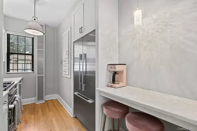 26 Pondfield Road #3C, Bronxville, NY 10708 - Photo 8