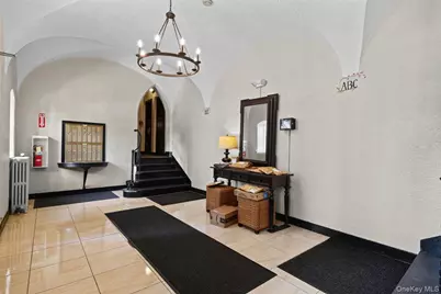 26 Pondfield Road #3C, Bronxville, NY 10708 - Photo 16