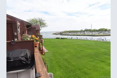 463 Mariners Way, Copiague, NY 11726 - Photo 24