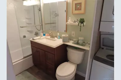 463 Mariners Way, Copiague, NY 11726 - Photo 18