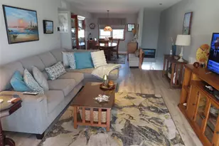 463 Mariners Way, Copiague, NY 11726 - Photo 12