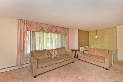 1699 Meadowbrook Road, Merrick, NY 11566 - Photo 4