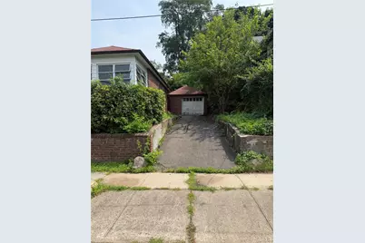 56 Hunt Avenue, Yonkers, NY 10710 - Photo 2