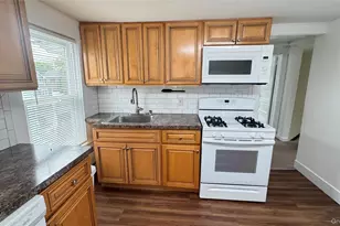 8 Colt Ave, Babylon, NY 11702 - Photo 4