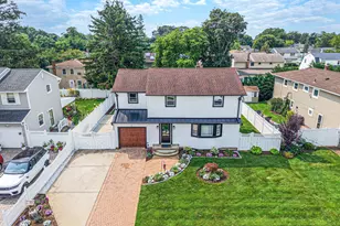 95 Colonial Dr, Massapequa, NY 11758 - Photo 40