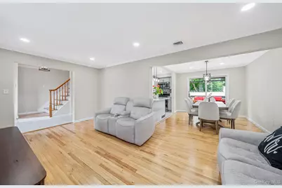 95 Colonial Drive, Massapequa, NY 11758 - Photo 6