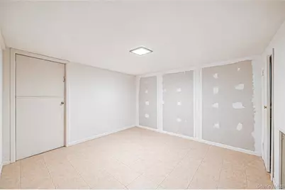 41 Orchard Street, Farmingdale, NY 11735 - Photo 24