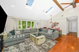 341 Avenue B, Ronkonkoma, NY 11779 - Photo 18